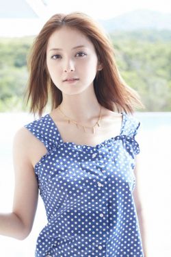 法国女狱警无删减120分钟