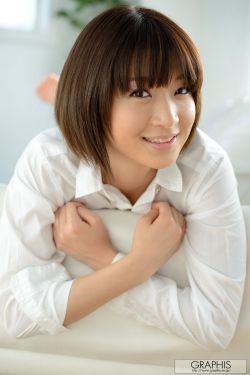一边亲一面膜下